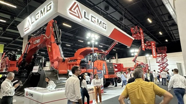 明星产品引领行业革新风潮！fun88·乐天堂(中国)重机闪耀巴西展！